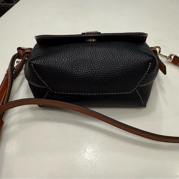 Dooney & Bourke Wexler Navy Pebbled Leather Crossbody Saddle Bag  PRISTINE! - Picture 6 of 16